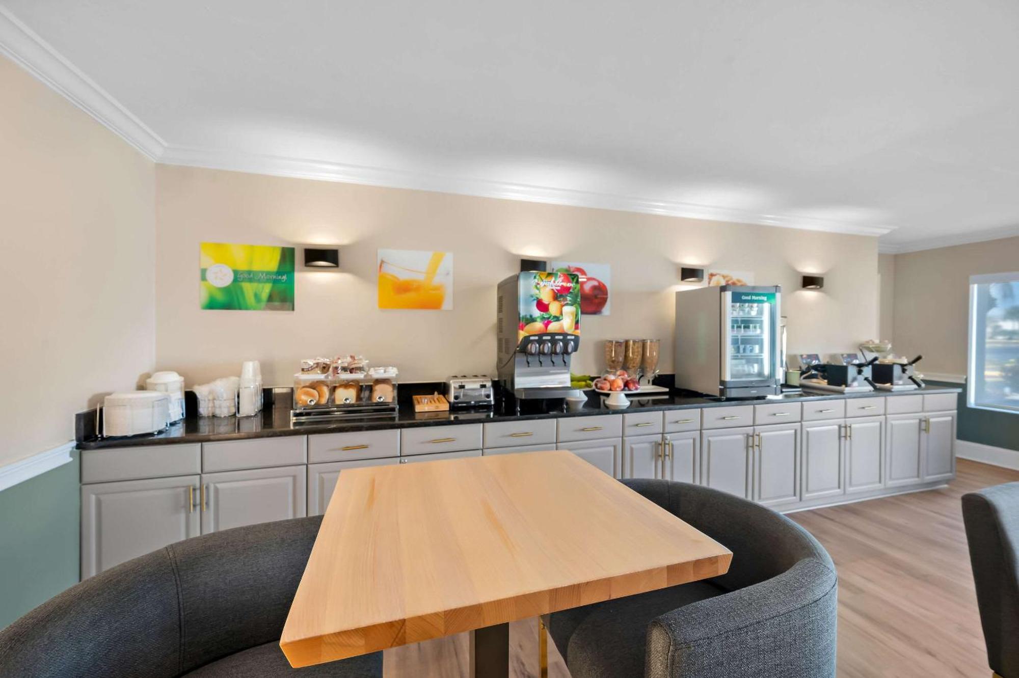 Quality Inn Fort Myers - Cape Coral מראה חיצוני תמונה