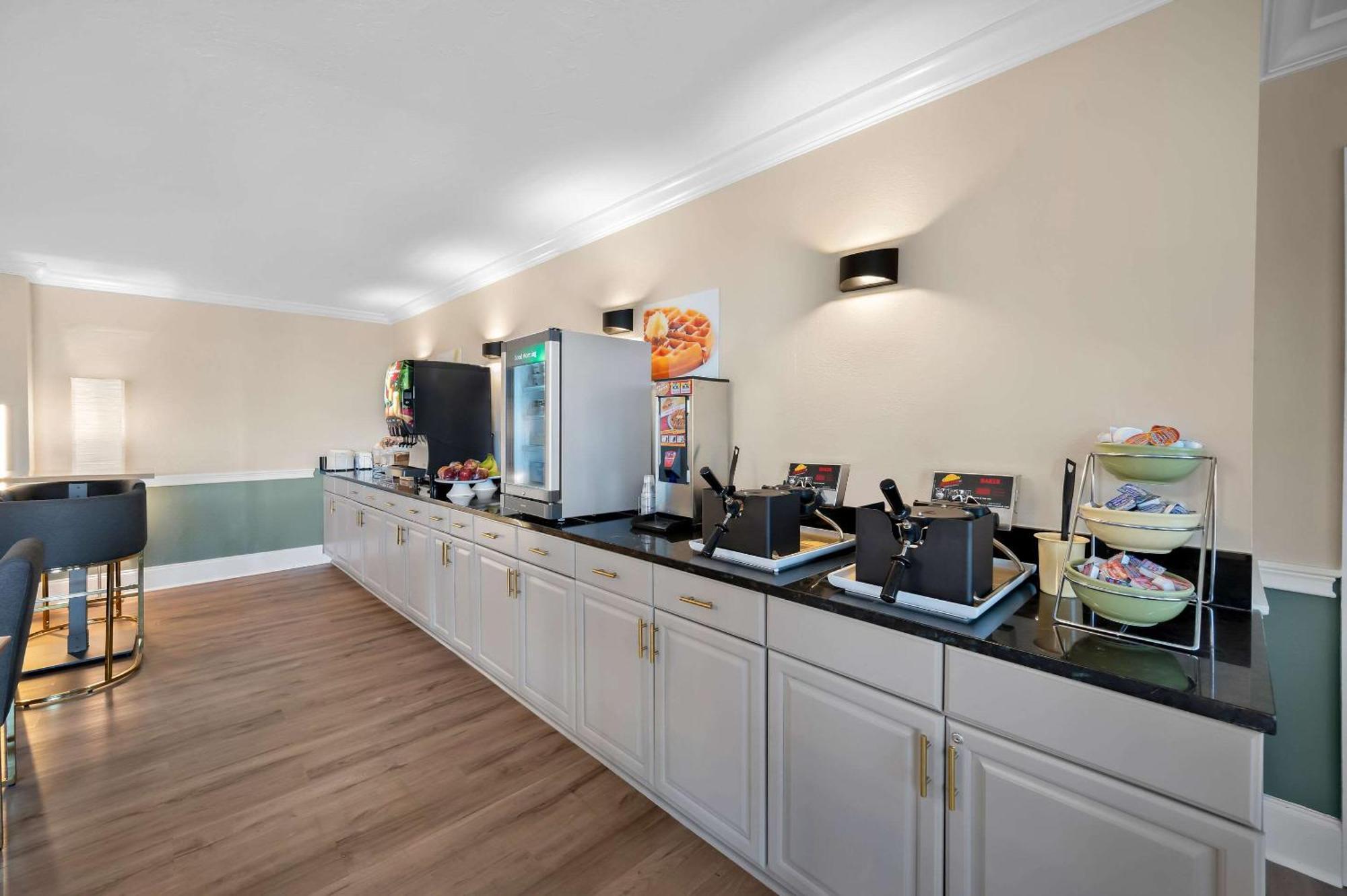 Quality Inn Fort Myers - Cape Coral מראה חיצוני תמונה