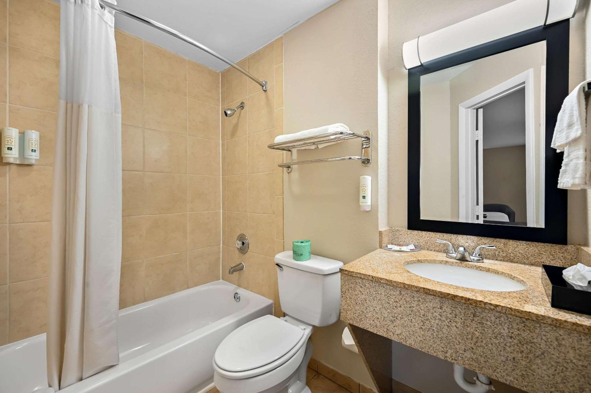 Quality Inn Fort Myers - Cape Coral מראה חיצוני תמונה