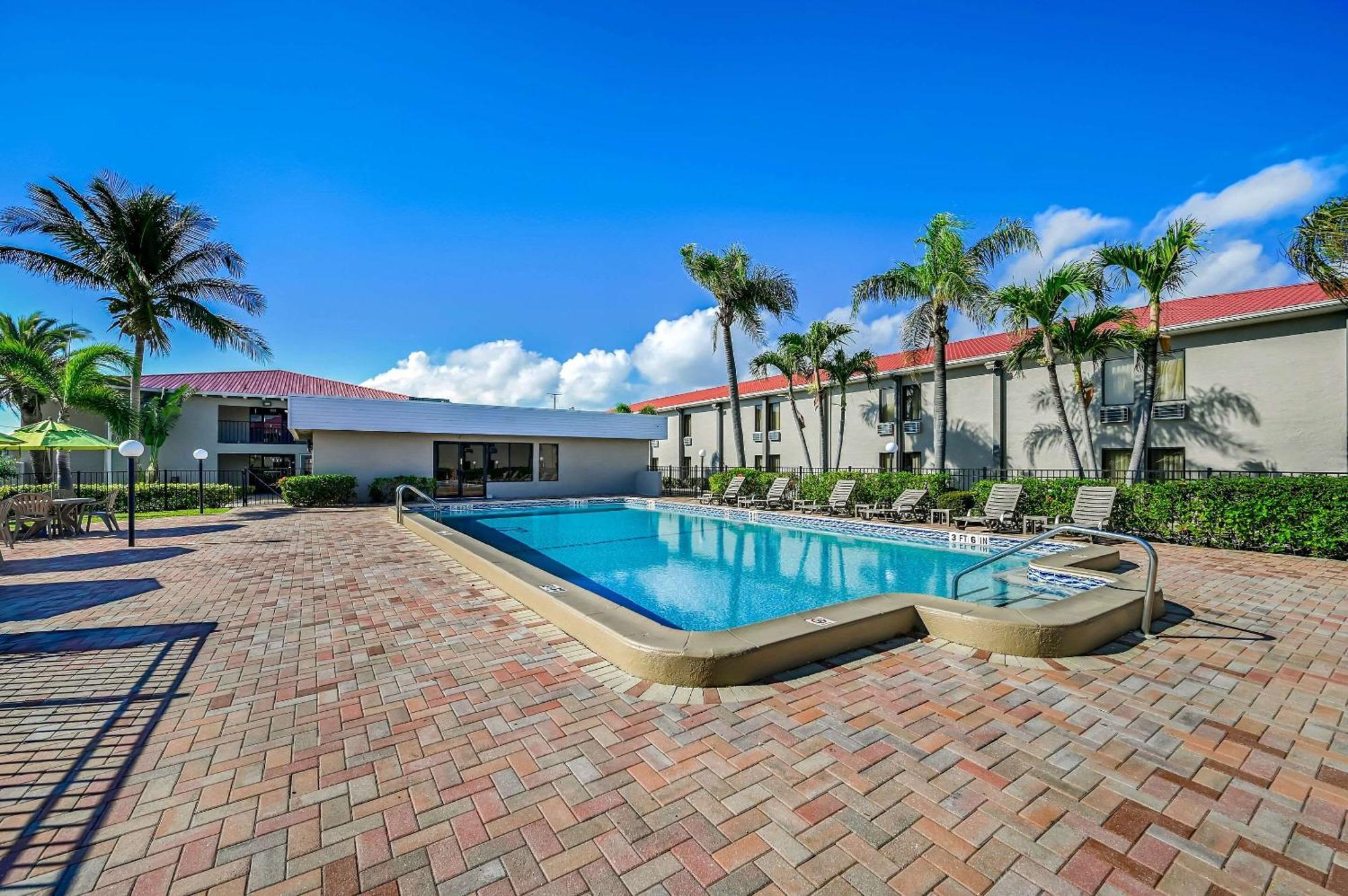 Quality Inn Fort Myers - Cape Coral מראה חיצוני תמונה